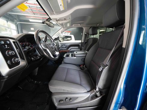 Used 2015 GMC Sierra 1500 SLE w/ SLE Value Package AWD/4WD image 9