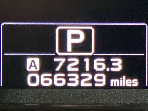 Used 2017 Subaru Crosstrek 2.0i Limited AWD/4WD image 18