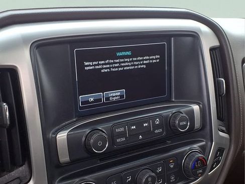 Used 2018 GMC Sierra 1500 SLT AWD/4WD image 9
