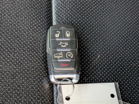 Used 2019 RAM 1500 Limited image 32