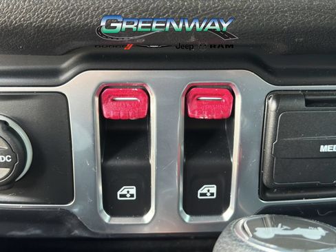 Used 2024 Jeep Wrangler Sport AWD/4WD image 17