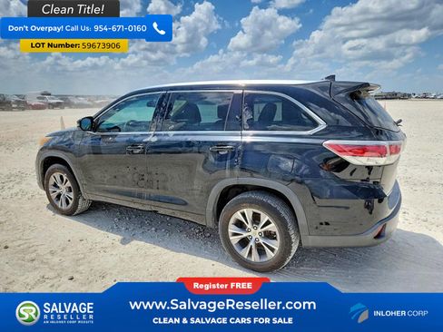 Used 2014 Toyota Highlander XLE FWD image 3