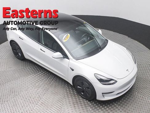 Used 2023 Tesla Model 3 Standard Range RWD image 3