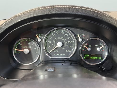 Used 2008 Lincoln Mark LT 4x4 image 28