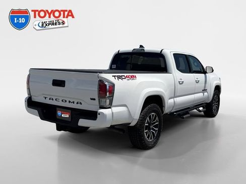 Certified 2022 Toyota Tacoma TRD Sport w/ Technology Package AWD/4WD image 5