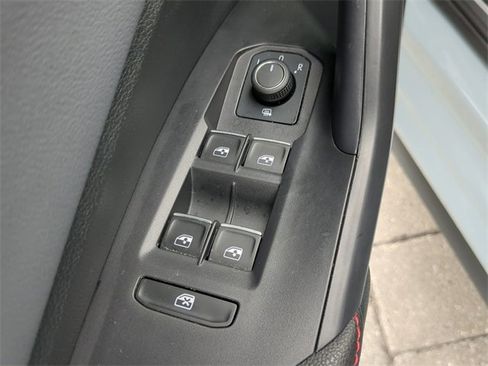 Certified 2025 Volkswagen Jetta GLI Autobahn image 17