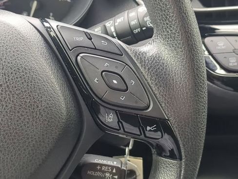 Used 2021 Toyota C-HR LE image 22