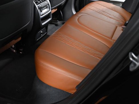 Used 2023 BMW X6 M50i w/ Executive Package image 33