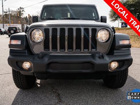 Used 2022 Jeep Wrangler Unlimited Sport image 2