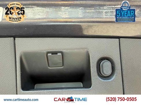 Used 2017 Chevrolet Tahoe Premier AWD/4WD image 22