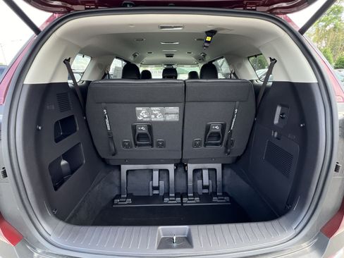 New 2026 Kia Carnival EX FWD image 36