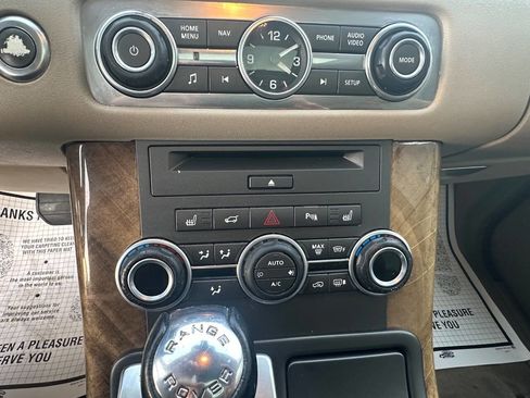 Used 2013 Land Rover Range Rover Sport HSE LUX image 14