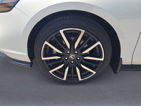 New 2026 Honda Accord Touring image 9