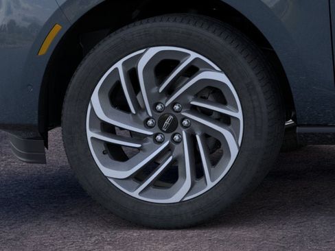New 2026 Lincoln Navigator L Reserve AWD/4WD image 19