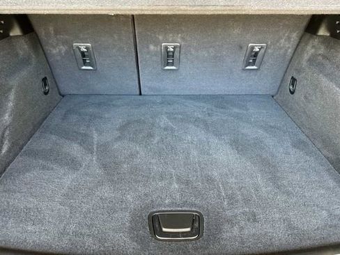 Certified 2025 Cadillac XT4 Premium Luxury image 11