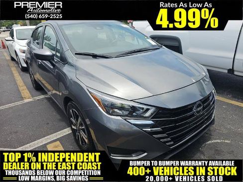 Used 2025 Nissan Versa SV FWD image 1