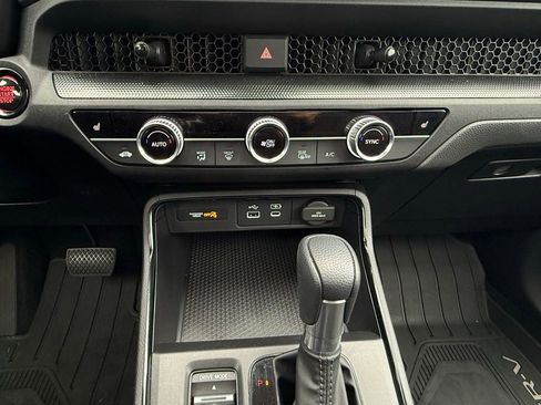 Used 2025 Honda CR-V EX image 27