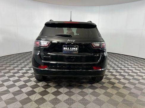 Used 2023 Jeep Compass High Altitude w/ Driver Assist Group I image 9