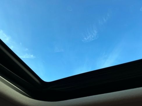 Used 2023 Subaru Forester Touring image 23