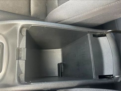 Used 2024 Chevrolet Malibu LT image 37