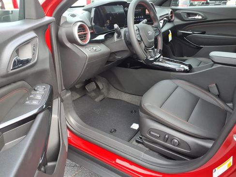New 2026 Chevrolet Trax RS image 11