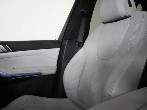 Certified 2023 BMW X5 sDrive40i w/ Premium Package image 28