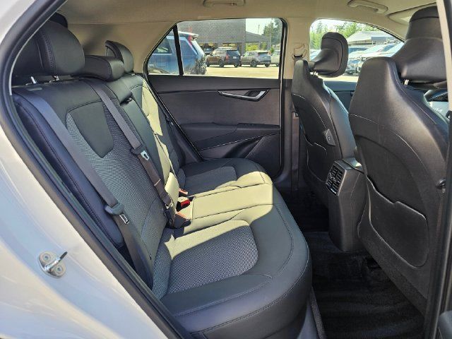 Certified 2024 Kia Niro EX w/ EX Cold Weather Package FWD image 16
