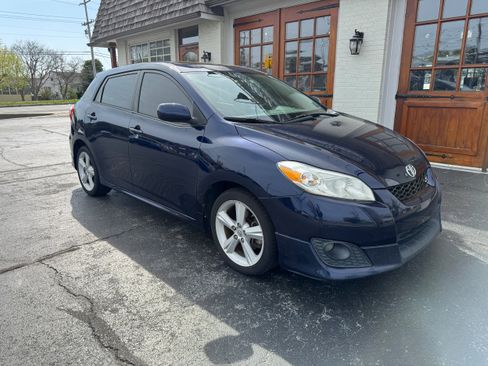 Used 2009 Toyota Matrix XRS image 2
