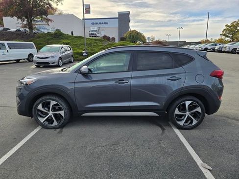 Used 2018 Hyundai Tucson Value w/ Cargo Package image 2