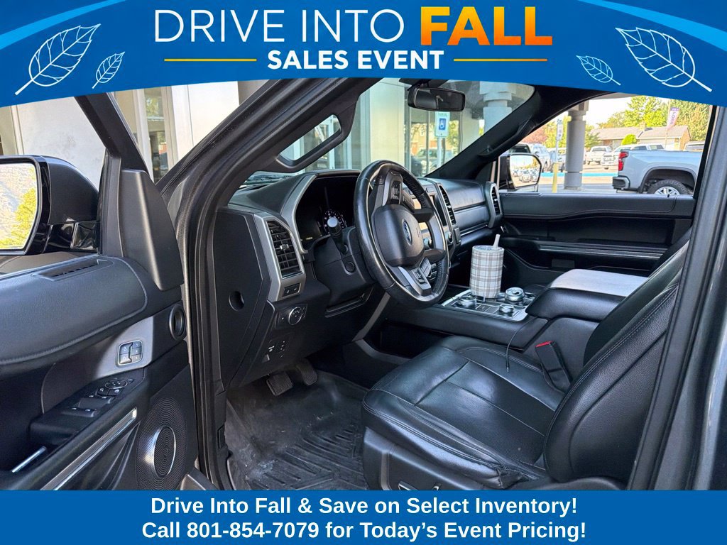 Used 2018 Ford Expedition Max XLT w/ Equipment Group 202A AWD/4WD image 2