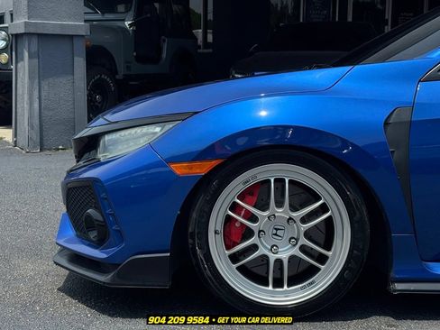 Used 2019 Honda Civic Type R image 13