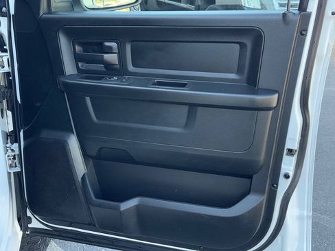 Used 2018 RAM 1500 Tradesman w/ Chrome Appearance Group AWD/4WD image 52