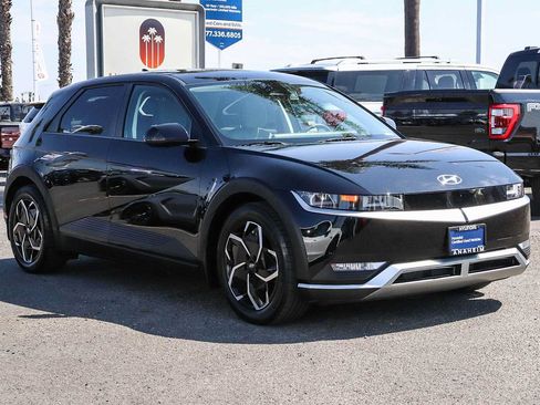 Used 2024 Hyundai Ioniq 5 SE RWD image 3