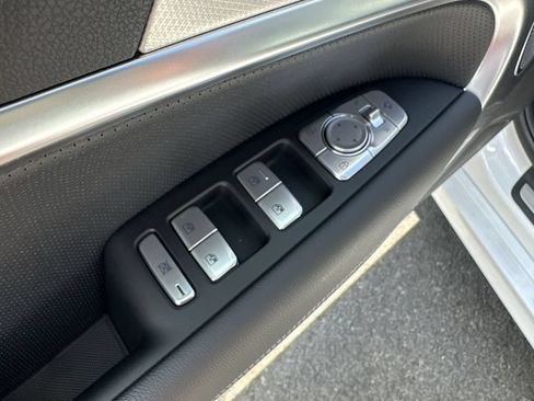 Used 2026 Genesis G70 2.5T Prestige RWD image 19