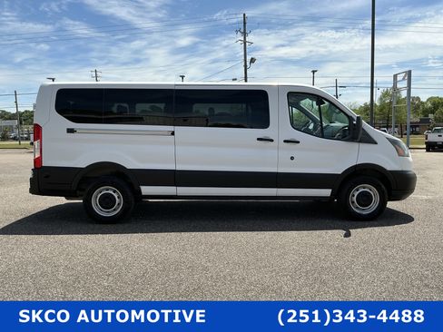 Used 2019 Ford Transit 350 XL image 6