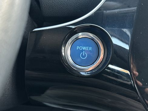 Used 2017 Toyota Prius Prime Plus image 23