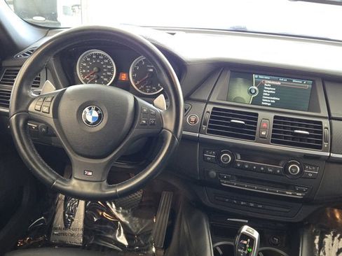 Used 2013 BMW X6 M image 19