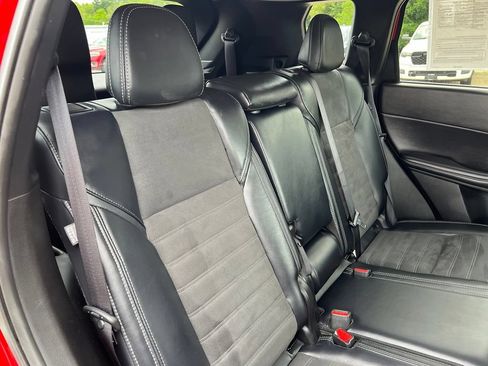 Used 2025 Mitsubishi Outlander SE AWD/4WD image 17