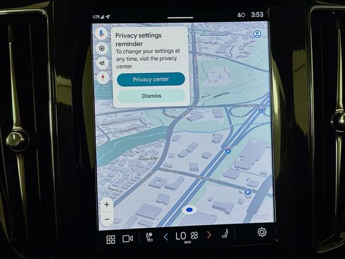 Used 2025 Volvo XC60 B5 Core image 22