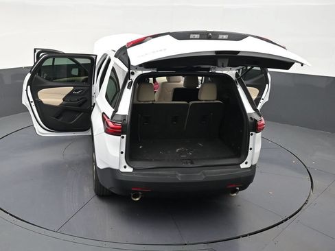 Used 2023 Chevrolet Traverse LS FWD image 31