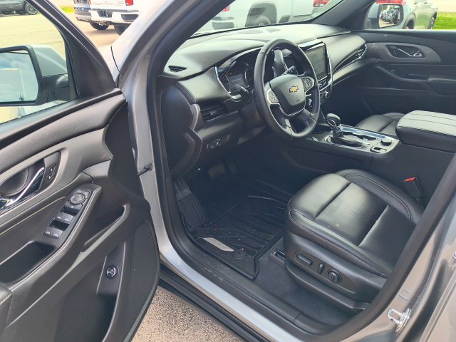 Used 2024 Chevrolet Traverse LT AWD/4WD image 16
