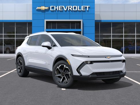 New 2026 Chevrolet Equinox EV LT FWD image 7