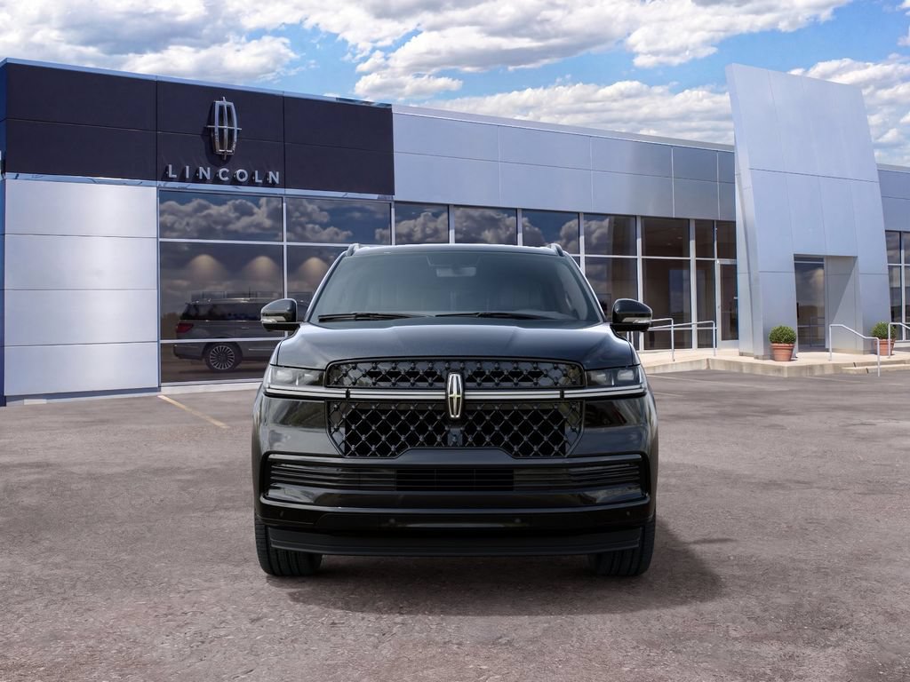 New 2027 Lincoln Navigator Reserve w/ Jet Appearance Package AWD/4WD image 3