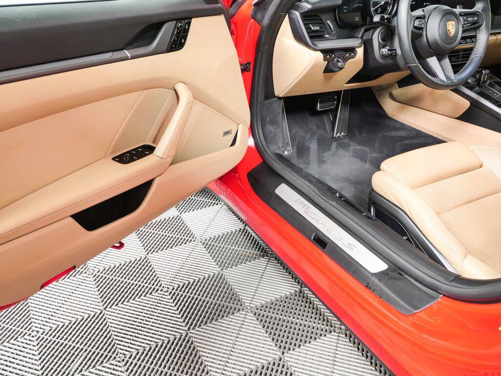 Certified 2020 Porsche 911 Carrera S RWD image 8