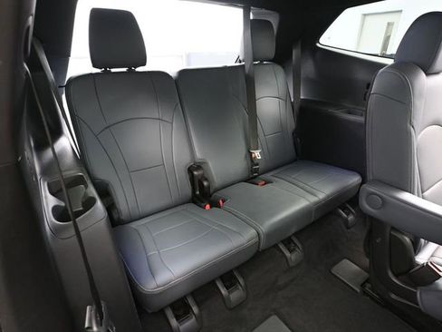 Used 2022 Buick Enclave Essence w/ Experience Buick Package image 50