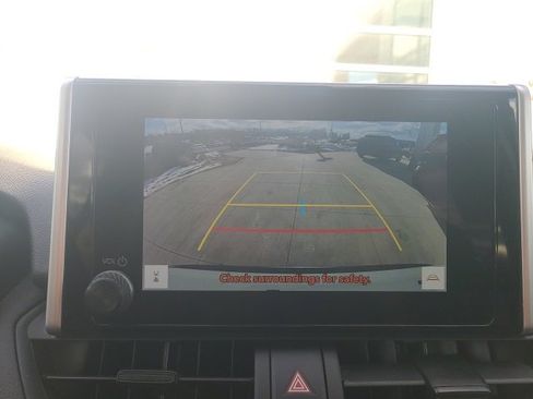 Used 2023 Toyota RAV4 XLE image 30