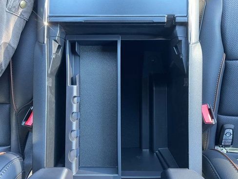 New 2025 Ford F150 Lariat w/ Equipment Group 502A High image 40