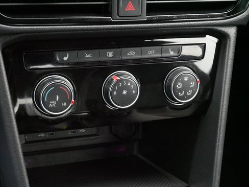 Certified 2024 Volkswagen Taos S AWD/4WD image 23