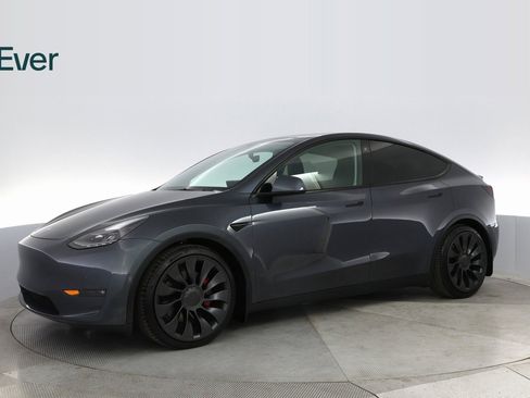 Used 2021 Tesla Model Y Performance image 15