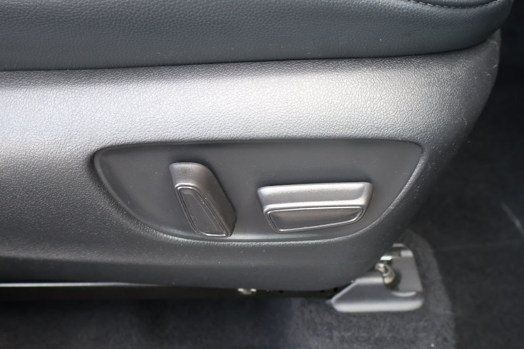Used 2022 Toyota Highlander XSE FWD image 43